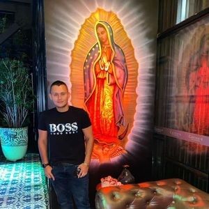 Meet your Posher, Diego leon